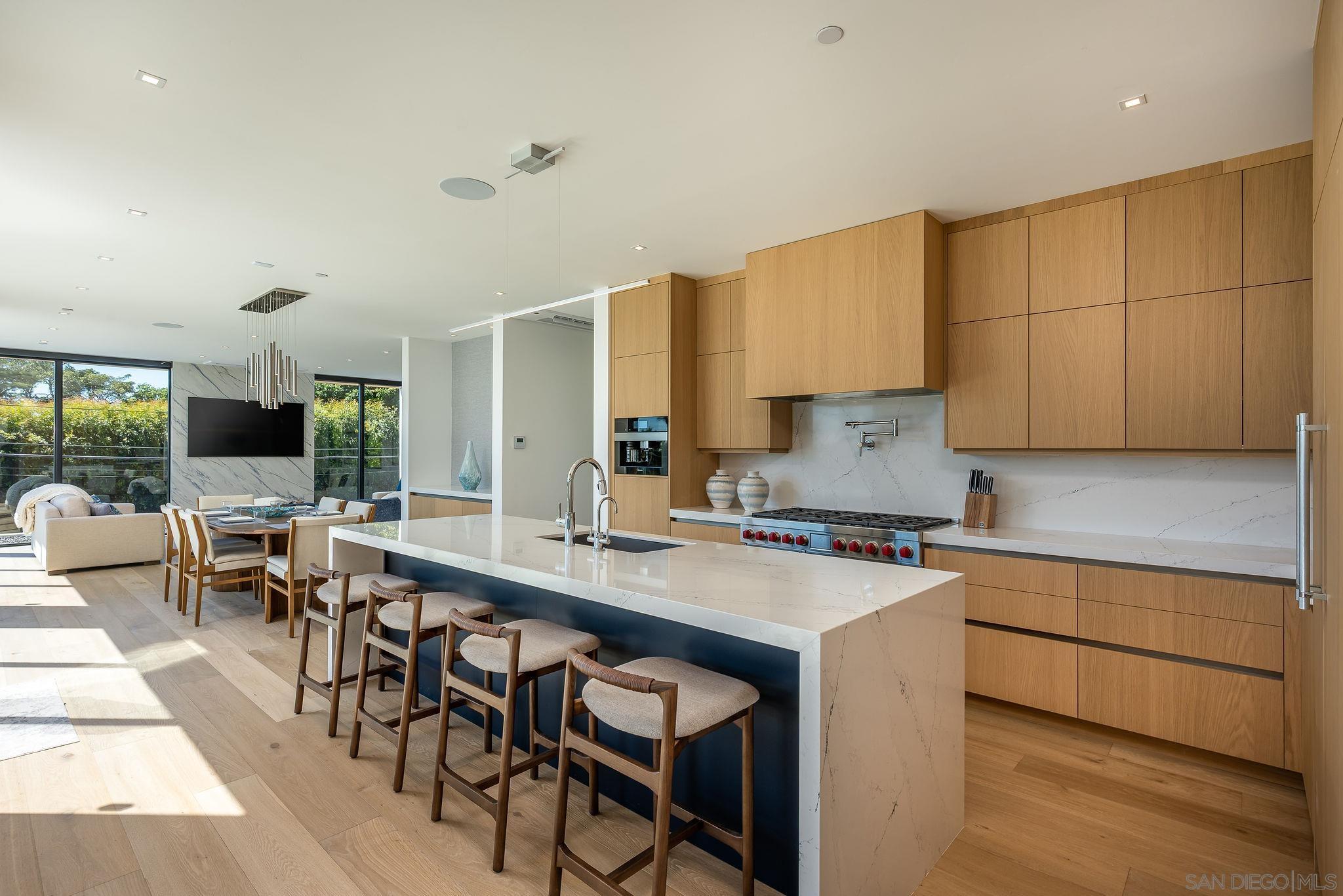 Detail Gallery Image 6 of 39 For 1605  Burgundy Rd, Encinitas,  CA 92024 - 4 Beds | 4/1 Baths