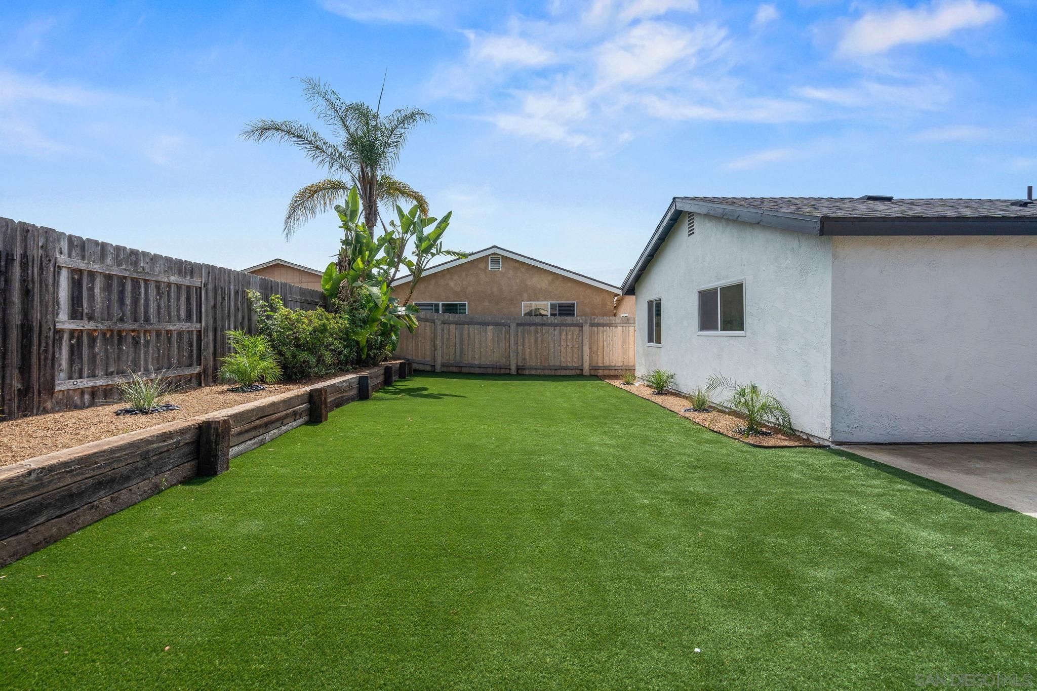 Detail Gallery Image 20 of 22 For 10265  Eagle Rock Avenue, San Diego,  CA 92126 - 4 Beds | 2 Baths