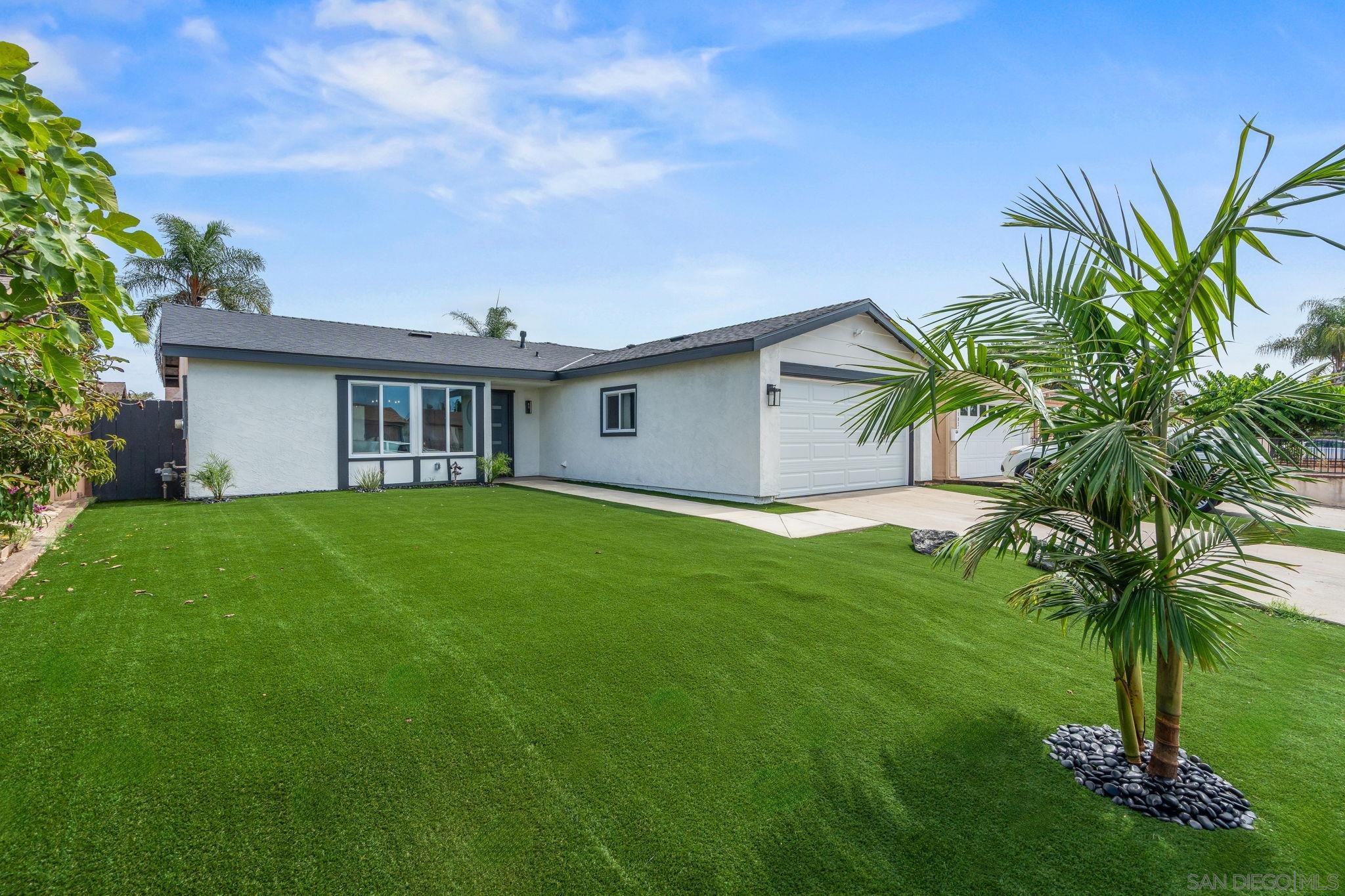 Detail Gallery Image 3 of 22 For 10265  Eagle Rock Avenue, San Diego,  CA 92126 - 4 Beds | 2 Baths