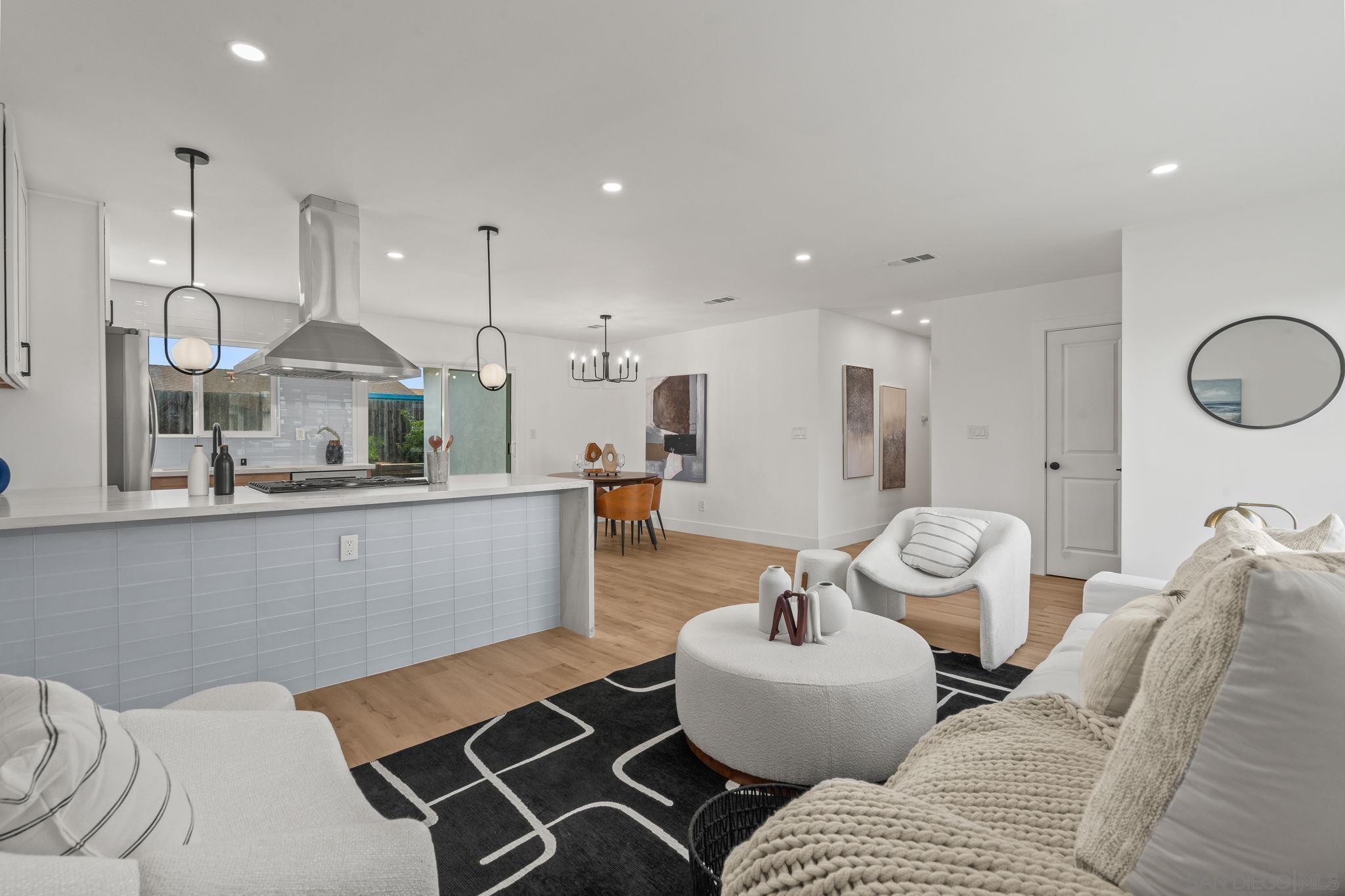 Detail Gallery Image 8 of 22 For 10265  Eagle Rock Avenue, San Diego,  CA 92126 - 4 Beds | 2 Baths