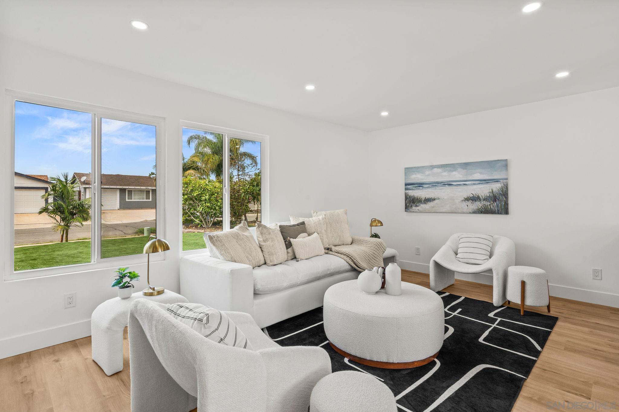 Detail Gallery Image 10 of 22 For 10265  Eagle Rock Avenue, San Diego,  CA 92126 - 4 Beds | 2 Baths