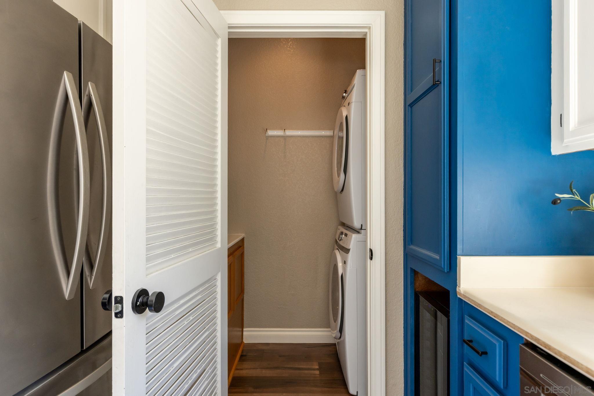 Detail Gallery Image 13 of 25 For 4064  Front St  #2,  San Diego,  CA 92103 - 2 Beds | 2/1 Baths