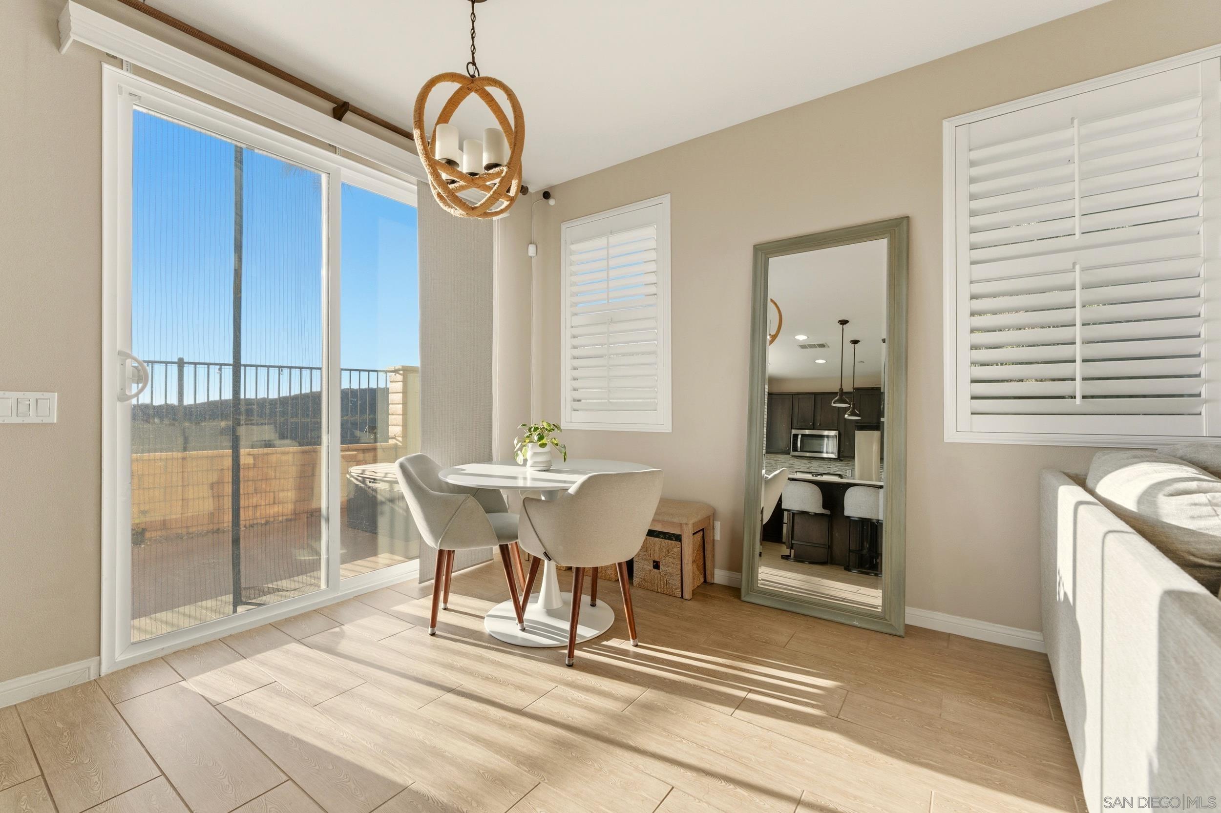 Detail Gallery Image 3 of 43 For 1552  Franceschi Dr, Chula Vista,  CA 91913 - 3 Beds | 2/1 Baths