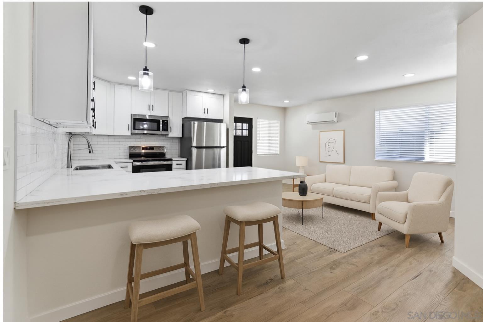 Detail Gallery Image 3 of 55 For 430 S 33rd St, San Diego,  CA 92113 - 3 Beds | 2 Baths