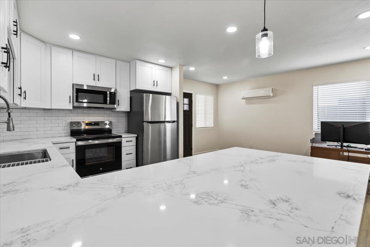 Detail Gallery Image 18 of 55 For 430 S 33rd St, San Diego,  CA 92113 - 3 Beds | 2 Baths