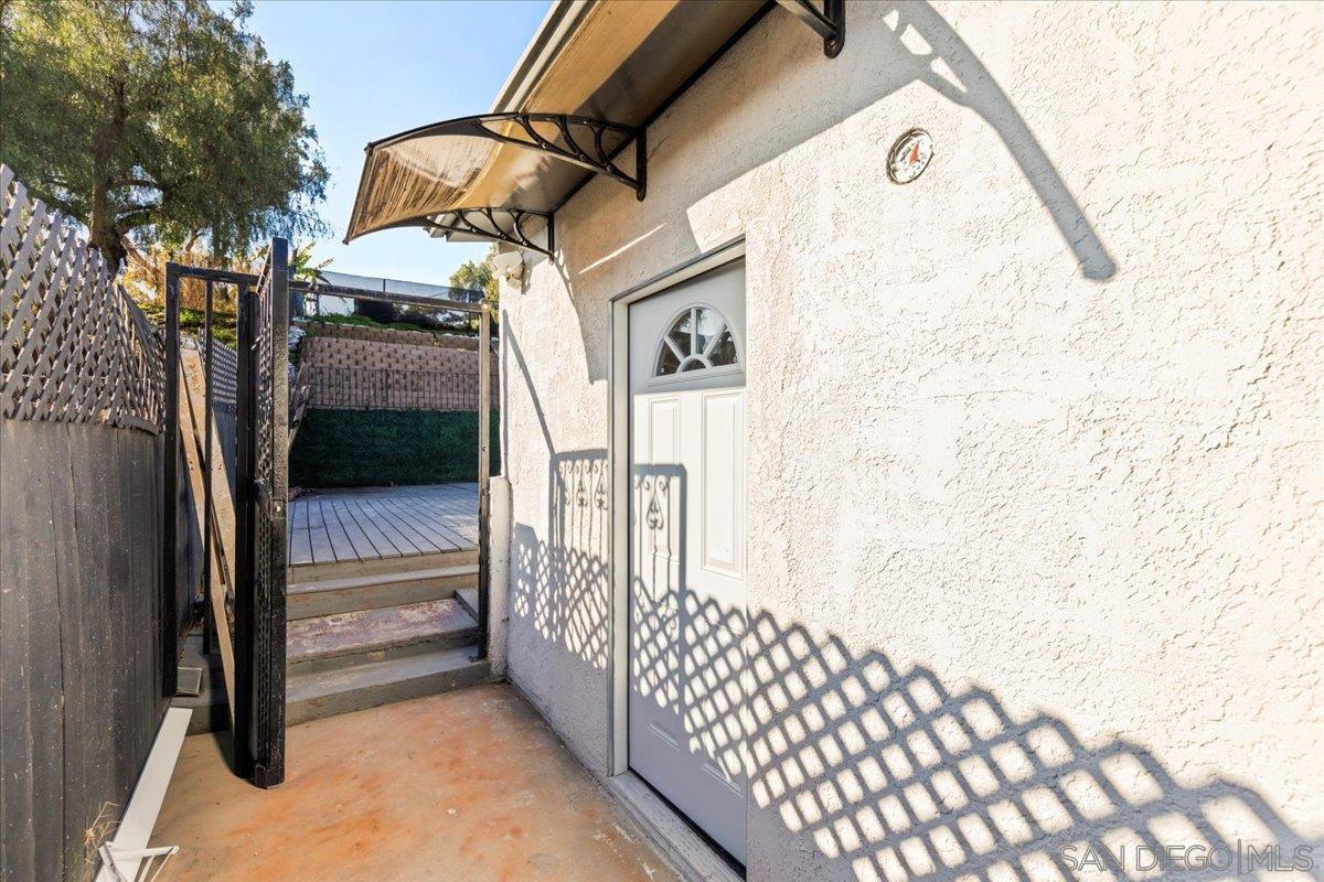 Detail Gallery Image 35 of 55 For 430 S 33rd St, San Diego,  CA 92113 - 3 Beds | 2 Baths