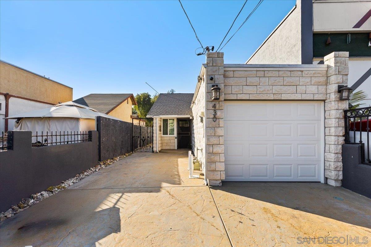 Detail Gallery Image 10 of 55 For 430 S 33rd St, San Diego,  CA 92113 - 3 Beds | 2 Baths