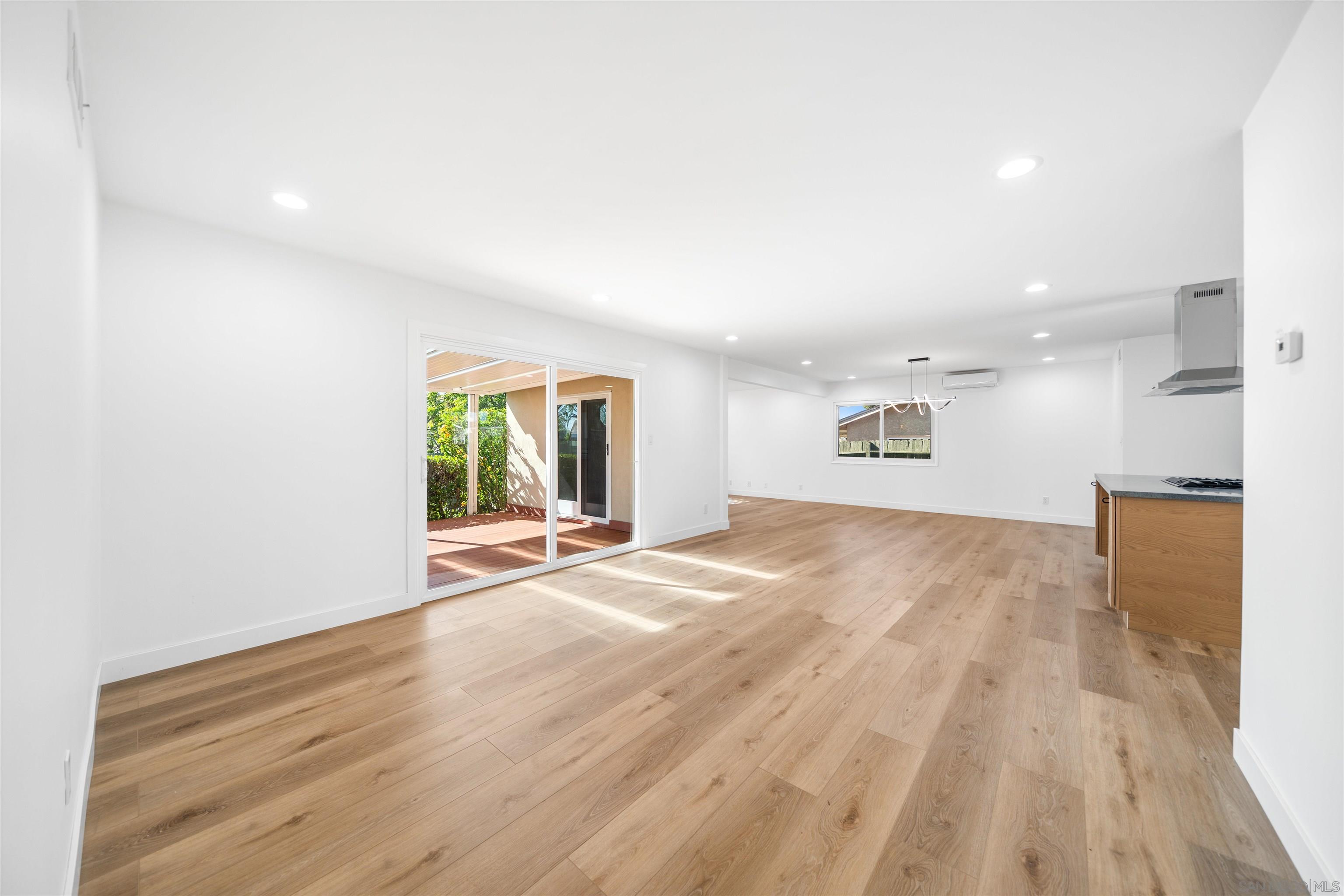 Detail Gallery Image 15 of 51 For 5017  Mount Gaywas Dr, San Diego,  CA 92117 - 4 Beds | 2 Baths