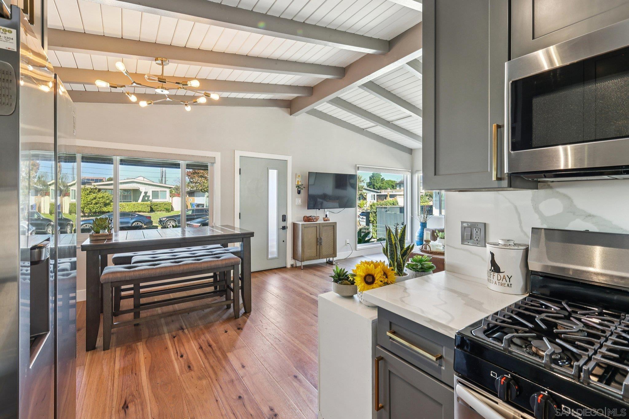 Detail Gallery Image 16 of 55 For 8321  Neva Ave, San Diego,  CA 92123 - 3 Beds | 2 Baths