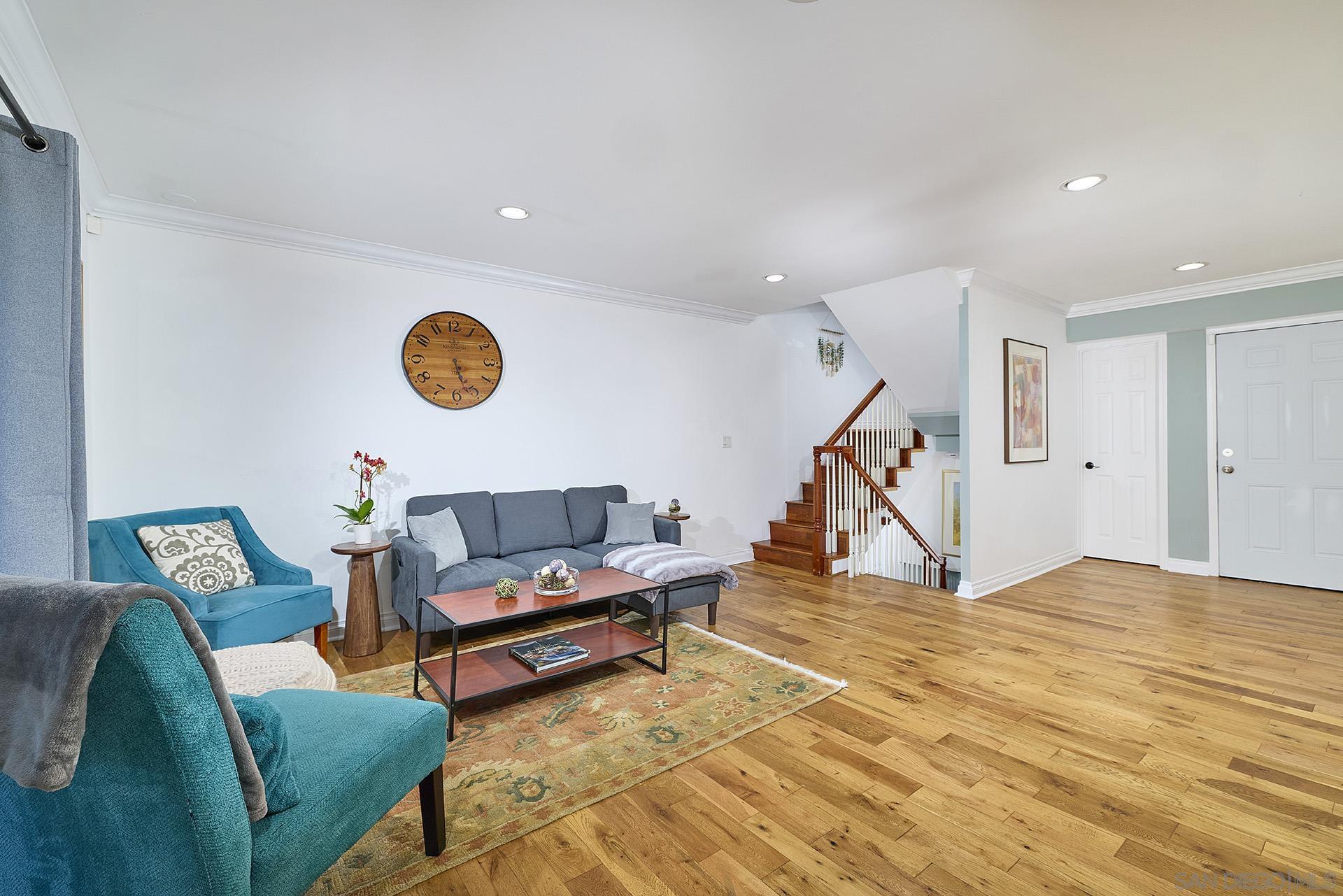 Detail Gallery Image 2 of 21 For 3550  Wawona, San Diego,  CA 92106 - 3 Beds | 2/1 Baths