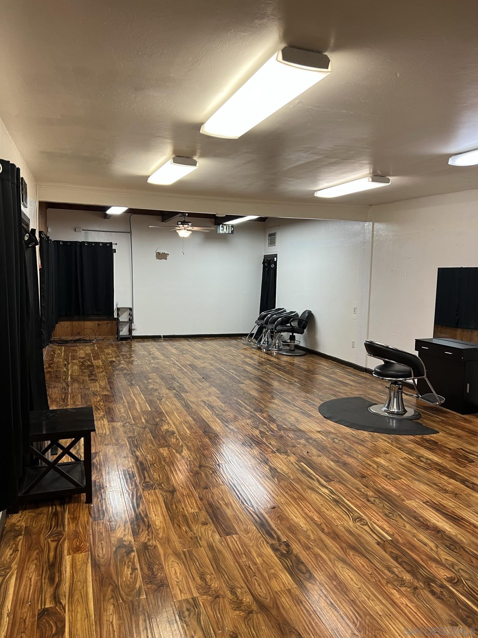 Detail Gallery Image 5 of 13 For 1015 S Coast Hwy, Oceanside,  CA 92054 - – Beds | – Baths