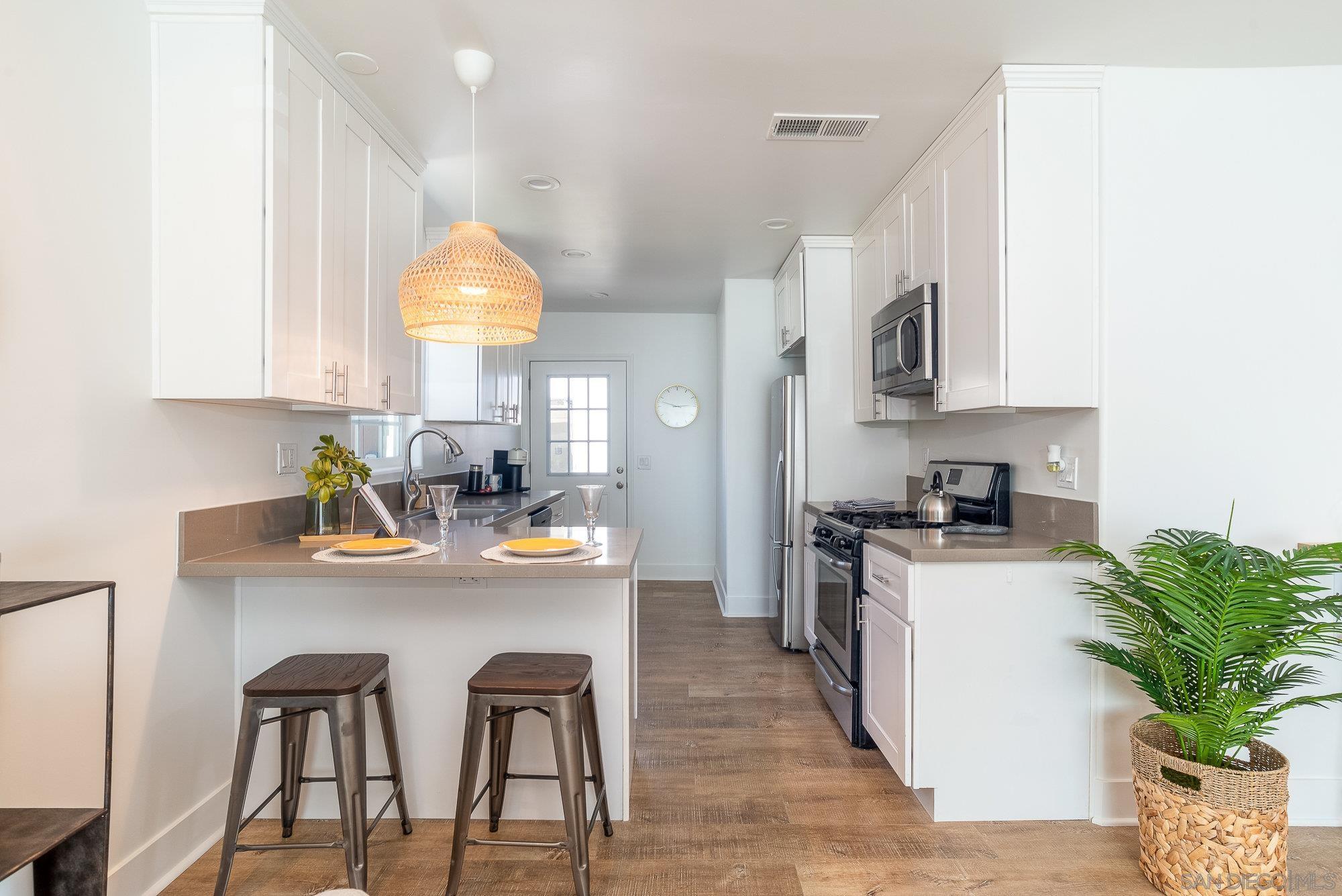 Detail Gallery Image 11 of 46 For 4175  35th St, San Diego,  CA 92104 - 3 Beds | 2 Baths