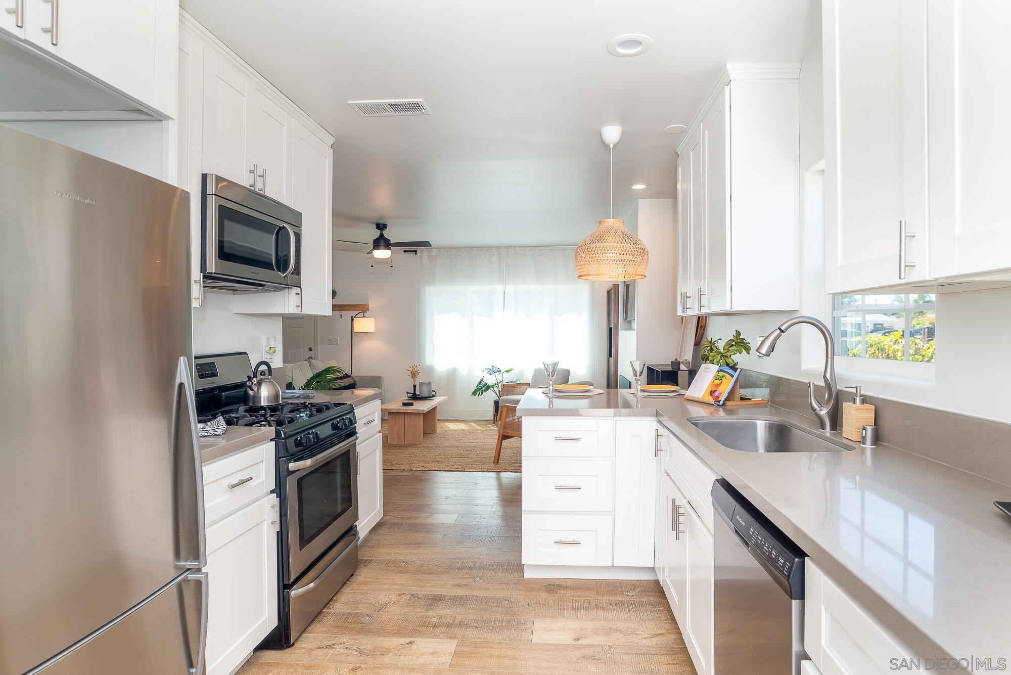 Detail Gallery Image 13 of 46 For 4175  35th St, San Diego,  CA 92104 - 3 Beds | 2 Baths