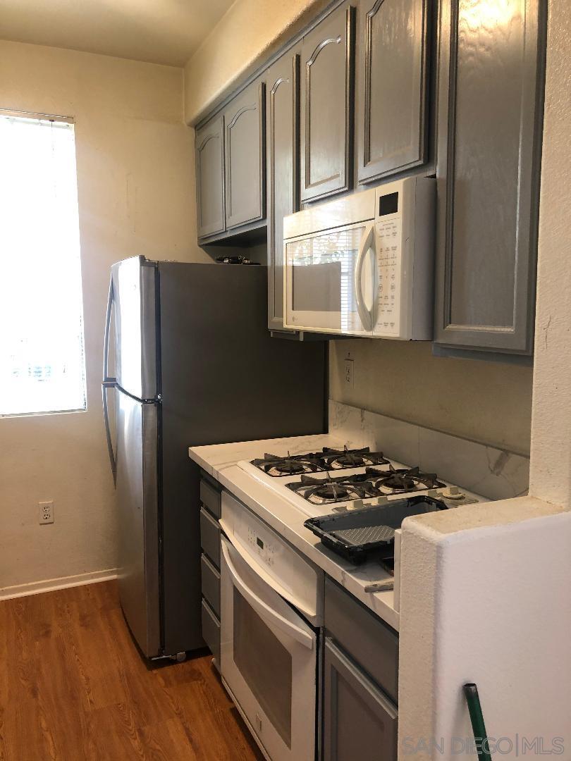 Detail Gallery Image 4 of 11 For 8658  New Salem  59, San Diego,  CA 92126 - 2 Beds | 2 Baths