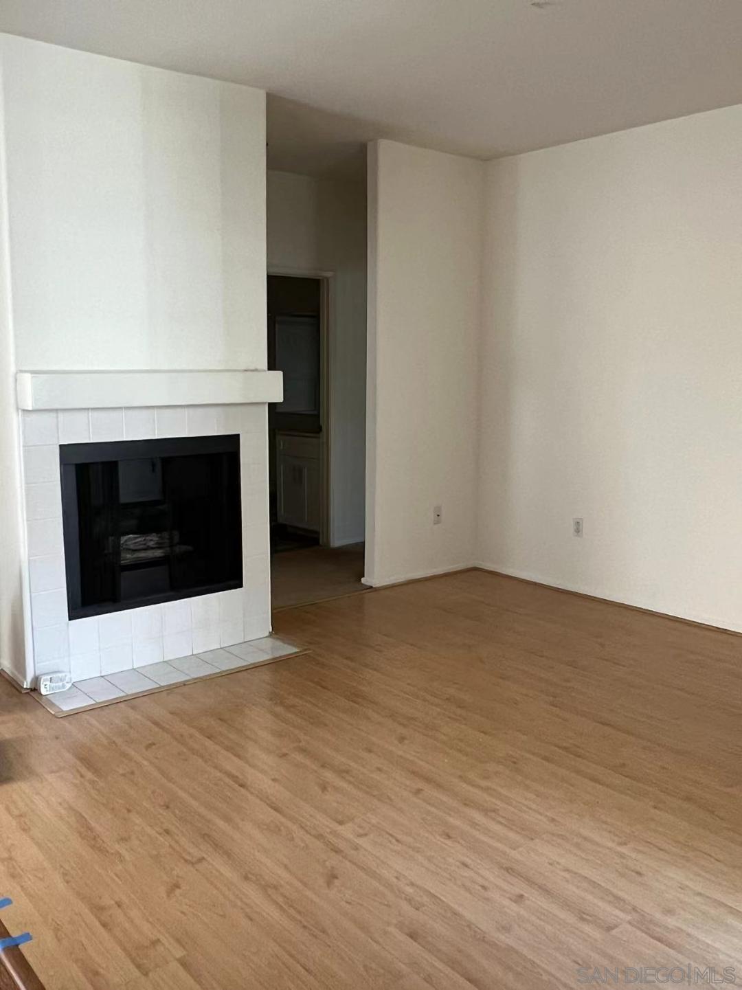 Detail Gallery Image 5 of 11 For 8658  New Salem  59, San Diego,  CA 92126 - 2 Beds | 2 Baths