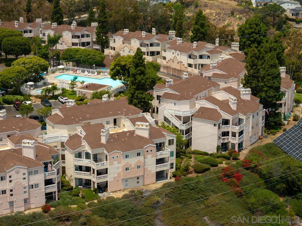 Detail Gallery Image 20 of 25 For 7087  Camino Degrazia  #141,  San Diego,  CA 92111 - 3 Beds | 2 Baths