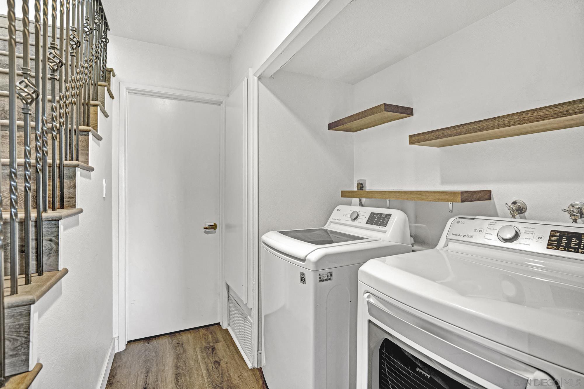 Detail Gallery Image 11 of 18 For 901  Caminito Estrada  #C,  Carlsbad,  CA 92011 - 2 Beds | 1/1 Baths