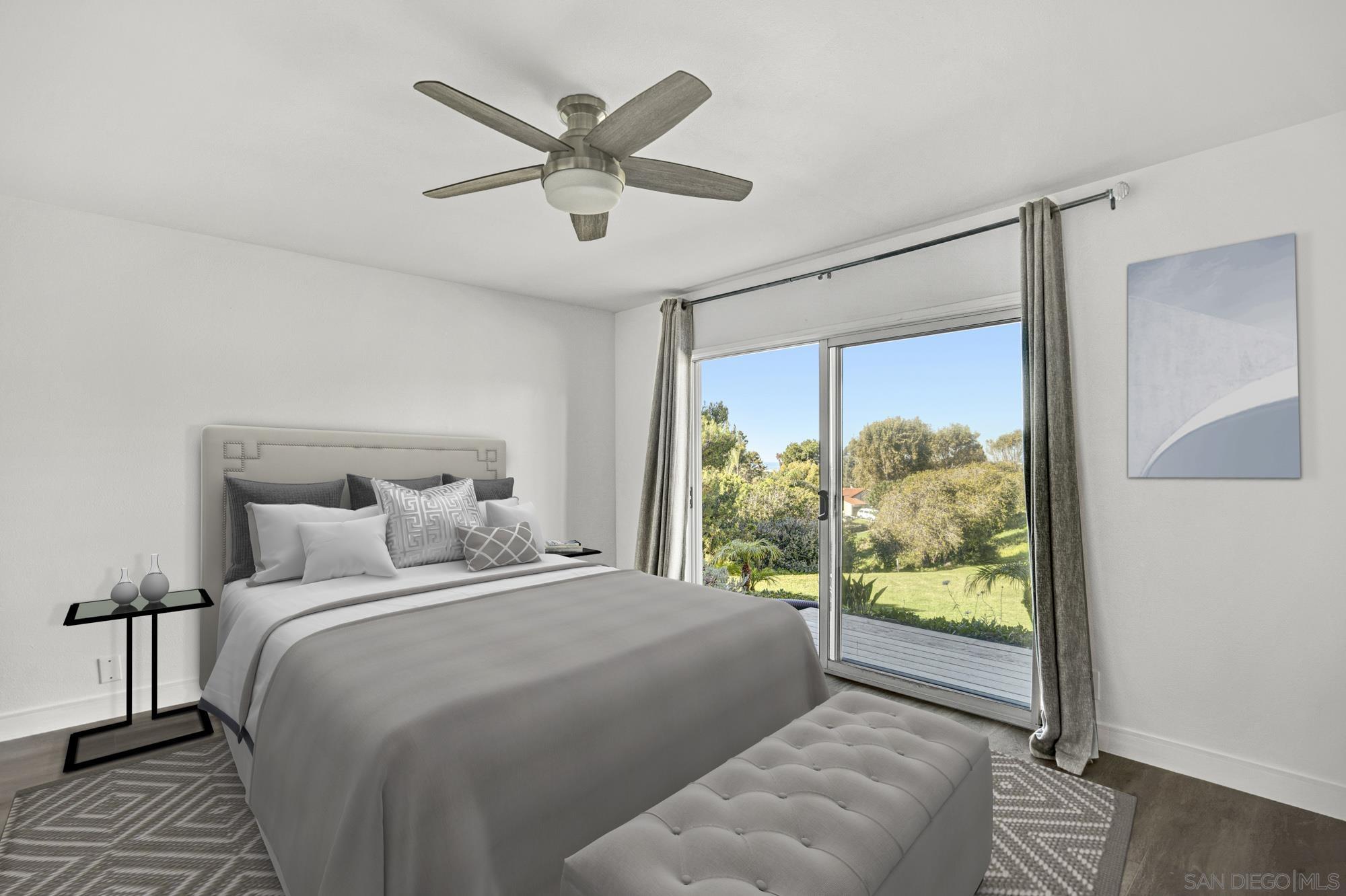 Detail Gallery Image 6 of 18 For 901  Caminito Estrada  #C,  Carlsbad,  CA 92011 - 2 Beds | 1/1 Baths