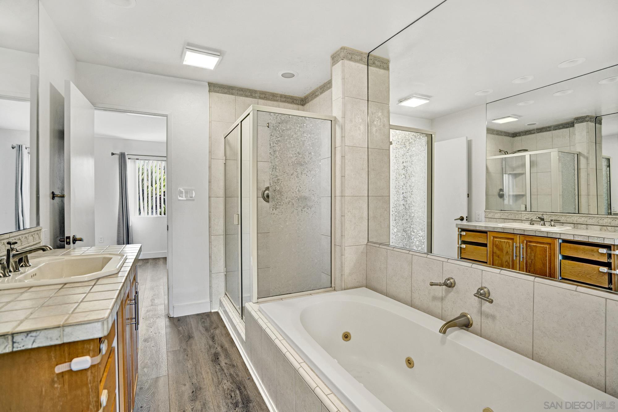 Detail Gallery Image 10 of 18 For 901  Caminito Estrada  #C,  Carlsbad,  CA 92011 - 2 Beds | 1/1 Baths