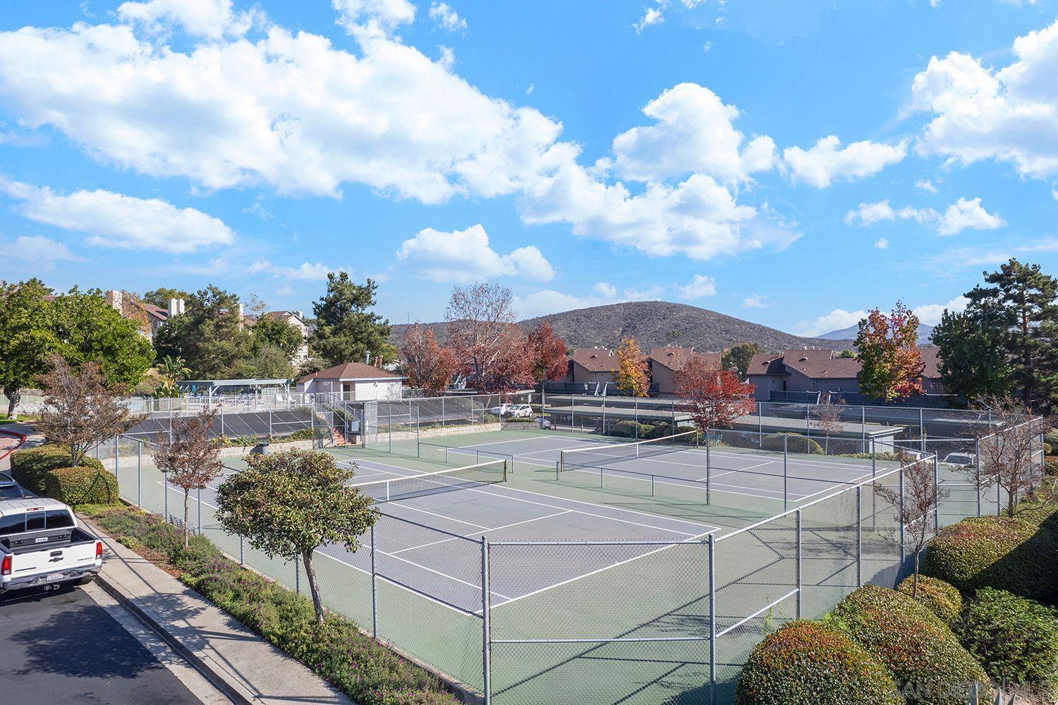 Detail Gallery Image 9 of 15 For 3065  Charwood Ct, Spring Valley,  CA 91978 - 2 Beds | 2 Baths