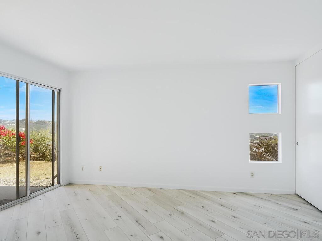 Detail Gallery Image 15 of 33 For 7087  Camino Degrazia  141, San Diego,  CA 92111 - 3 Beds | 2 Baths