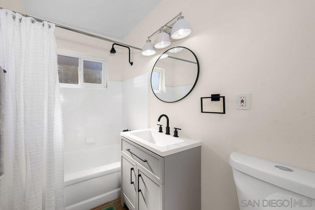 Detail Gallery Image 16 of 27 For 1225 S Citrus, Escondido,  CA 92027 - 3 Beds | 2 Baths