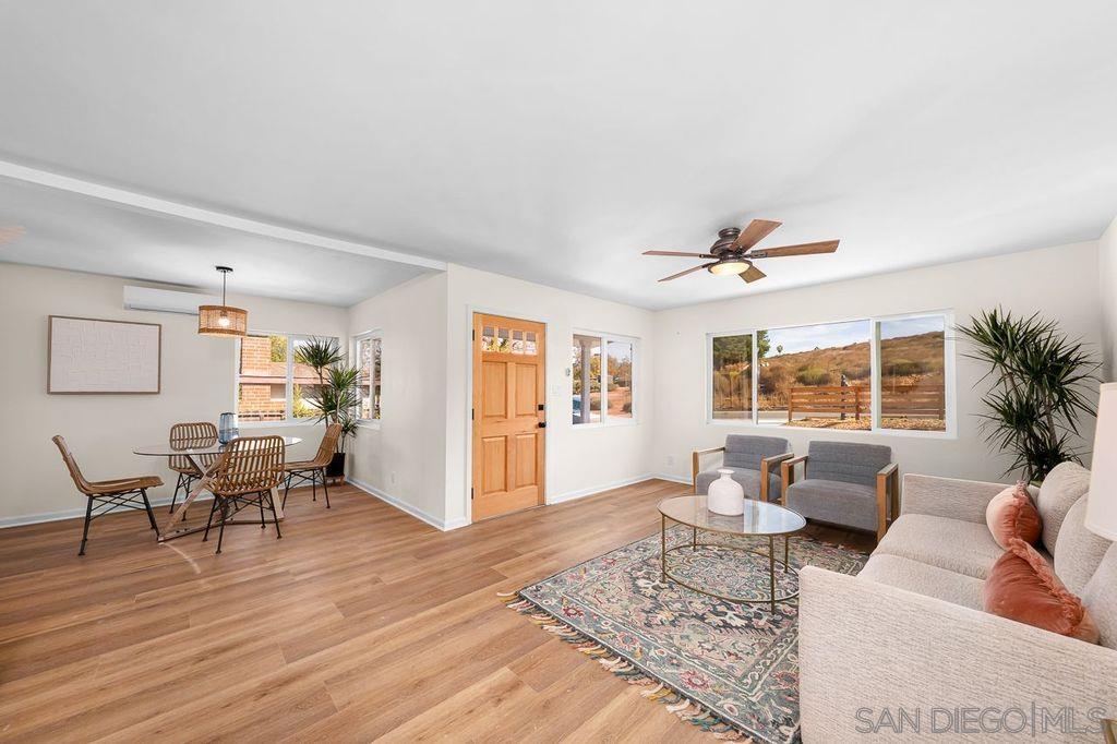 Detail Gallery Image 4 of 27 For 1225 S Citrus, Escondido,  CA 92027 - 3 Beds | 2 Baths