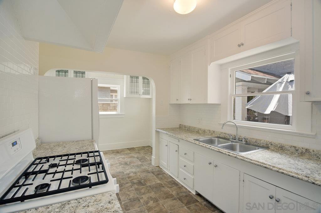 Detail Gallery Image 11 of 42 For 3782  28th St., San Diego,  CA 92104 - 2 Beds | 1 Baths