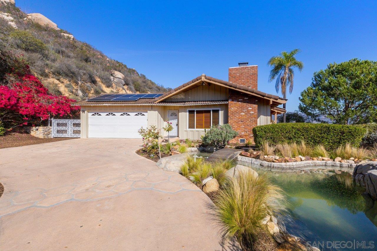 Detail Gallery Image 4 of 22 For 2169  Rockhoff Road, Escondido,  CA 92026 - 3 Beds | 2 Baths