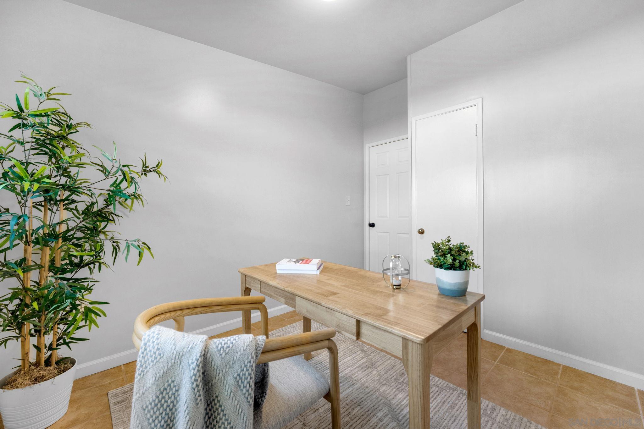 Detail Gallery Image 12 of 25 For 431  Del Mar Ct, Chula Vista,  CA 91910 - 3 Beds | 2 Baths