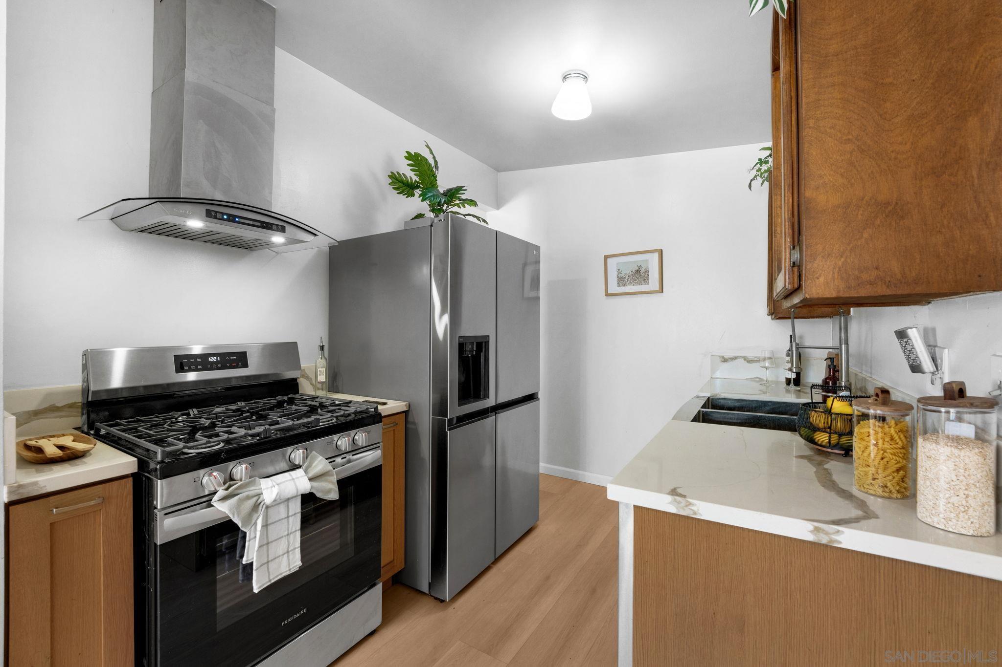 Detail Gallery Image 6 of 25 For 431  Del Mar Ct, Chula Vista,  CA 91910 - 3 Beds | 2 Baths