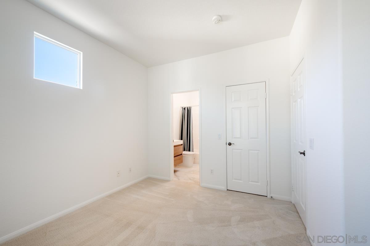 Detail Gallery Image 11 of 45 For 2788  Villas Way, San Diego,  CA 92108 - 2 Beds | 2/1 Baths