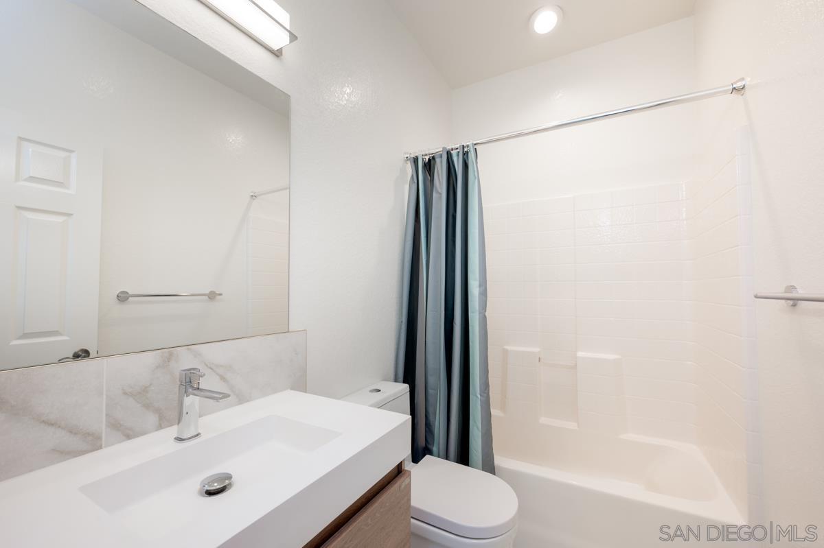 Detail Gallery Image 12 of 45 For 2788  Villas Way, San Diego,  CA 92108 - 2 Beds | 2/1 Baths