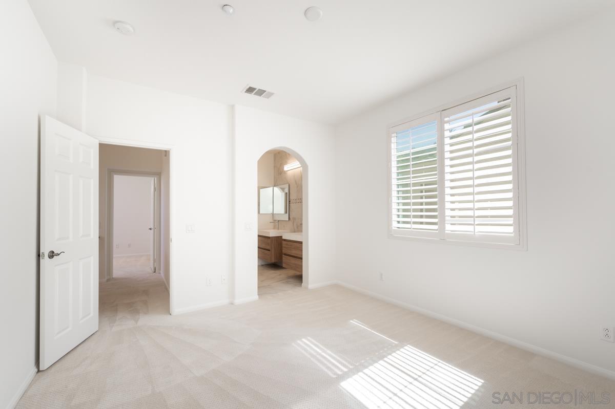 Detail Gallery Image 14 of 45 For 2788  Villas Way, San Diego,  CA 92108 - 2 Beds | 2/1 Baths