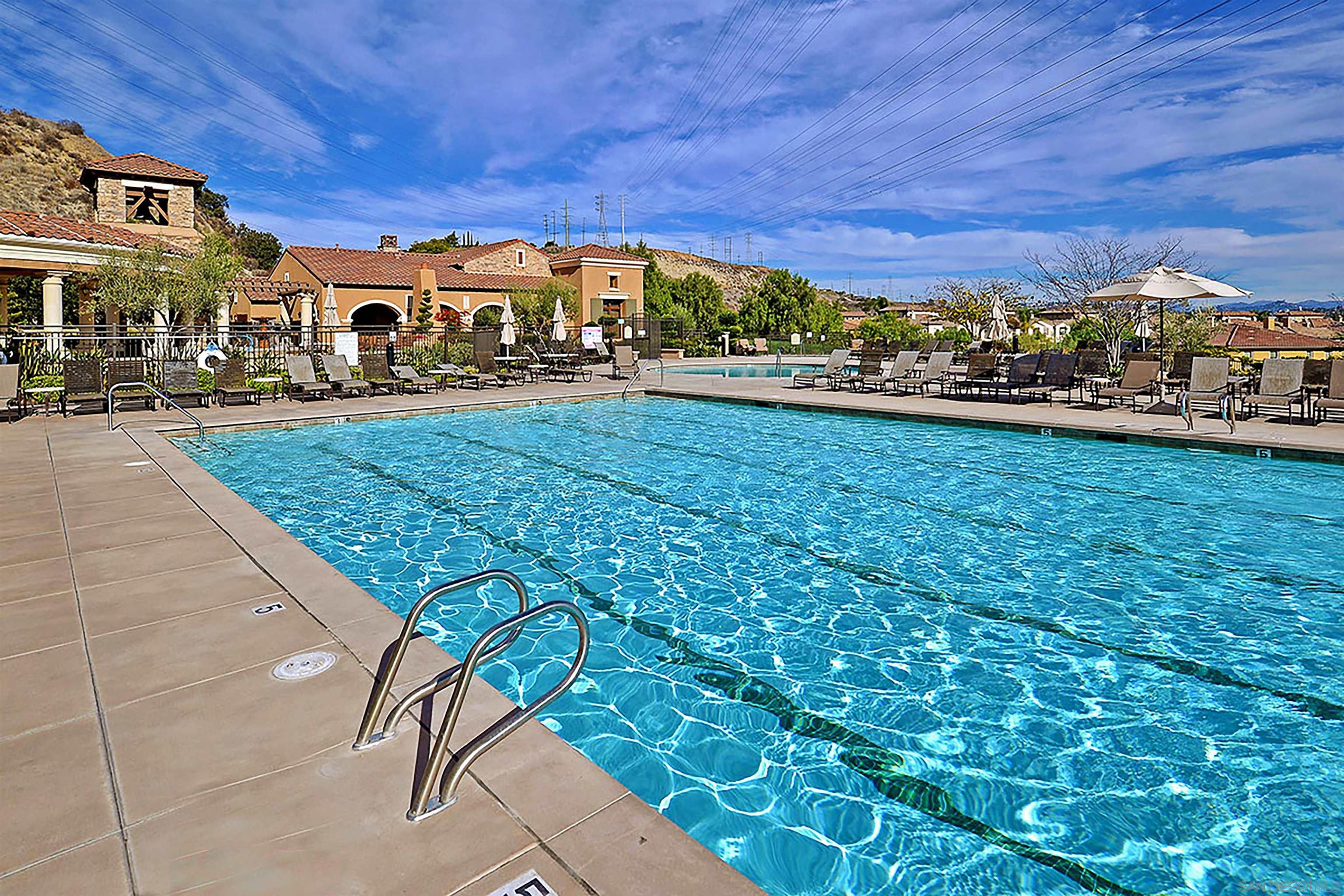 Detail Gallery Image 37 of 57 For 2788  Villas Way, San Diego,  CA 92108 - 2 Beds | 2/1 Baths