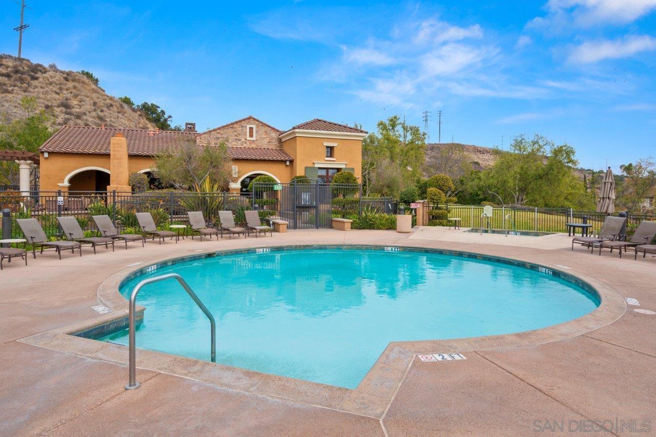 Detail Gallery Image 38 of 57 For 2788  Villas Way, San Diego,  CA 92108 - 2 Beds | 2/1 Baths