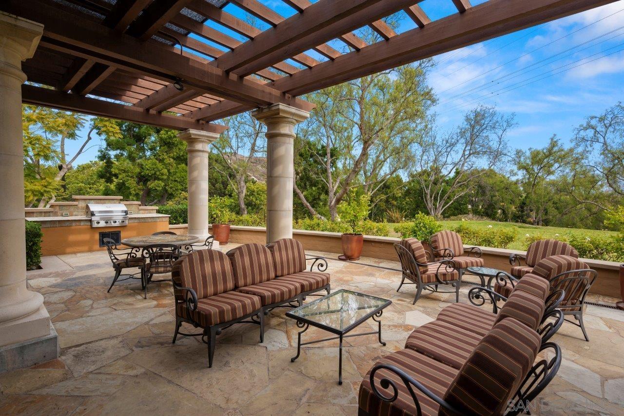 Detail Gallery Image 43 of 57 For 2788  Villas Way, San Diego,  CA 92108 - 2 Beds | 2/1 Baths