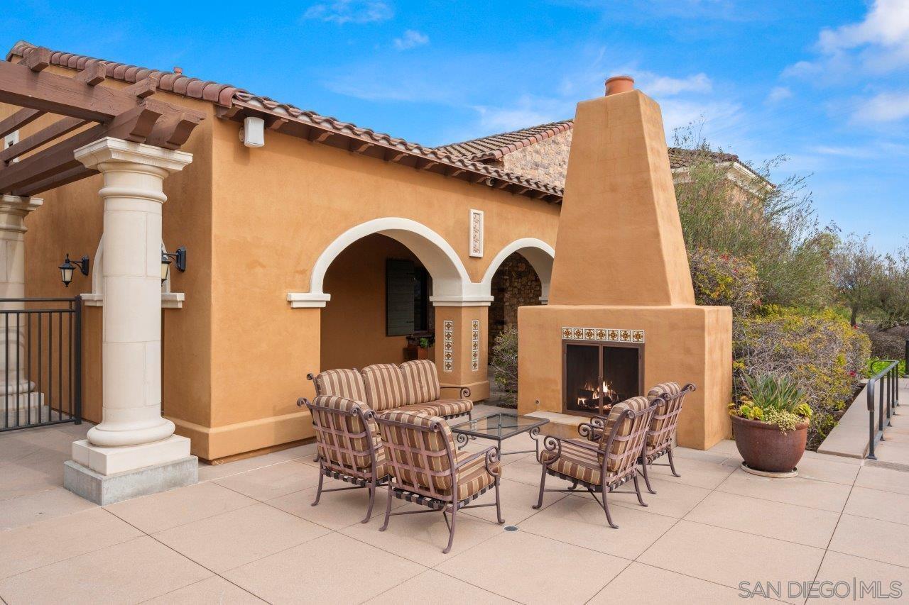 Detail Gallery Image 49 of 57 For 2788  Villas Way, San Diego,  CA 92108 - 2 Beds | 2/1 Baths