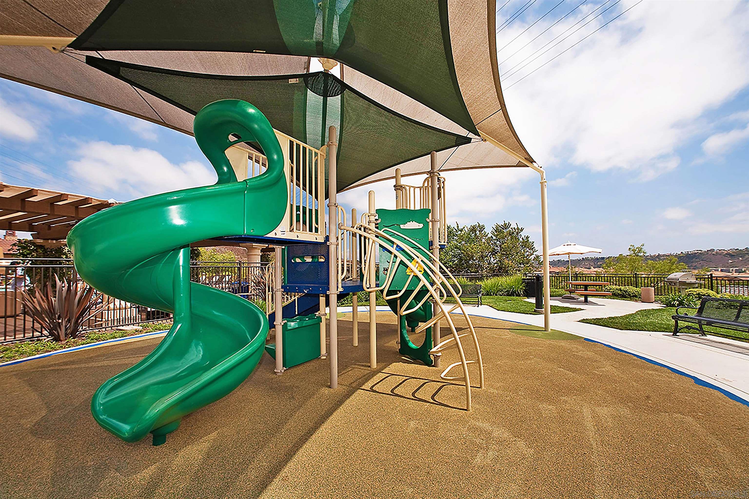 Detail Gallery Image 55 of 57 For 2788  Villas Way, San Diego,  CA 92108 - 2 Beds | 2/1 Baths