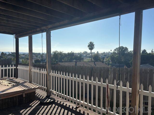 Detail Gallery Image 4 of 20 For 944  Maya St, Spring Valley,  CA 91977 - 3 Beds | 2 Baths