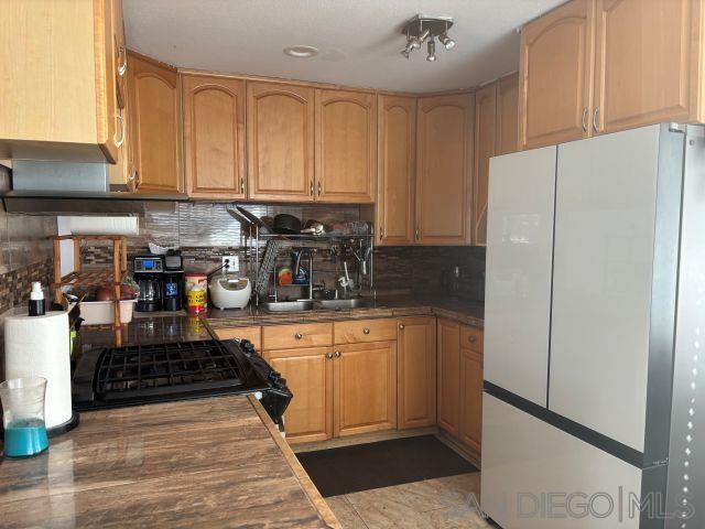 Detail Gallery Image 9 of 20 For 944  Maya St, Spring Valley,  CA 91977 - 3 Beds | 2 Baths