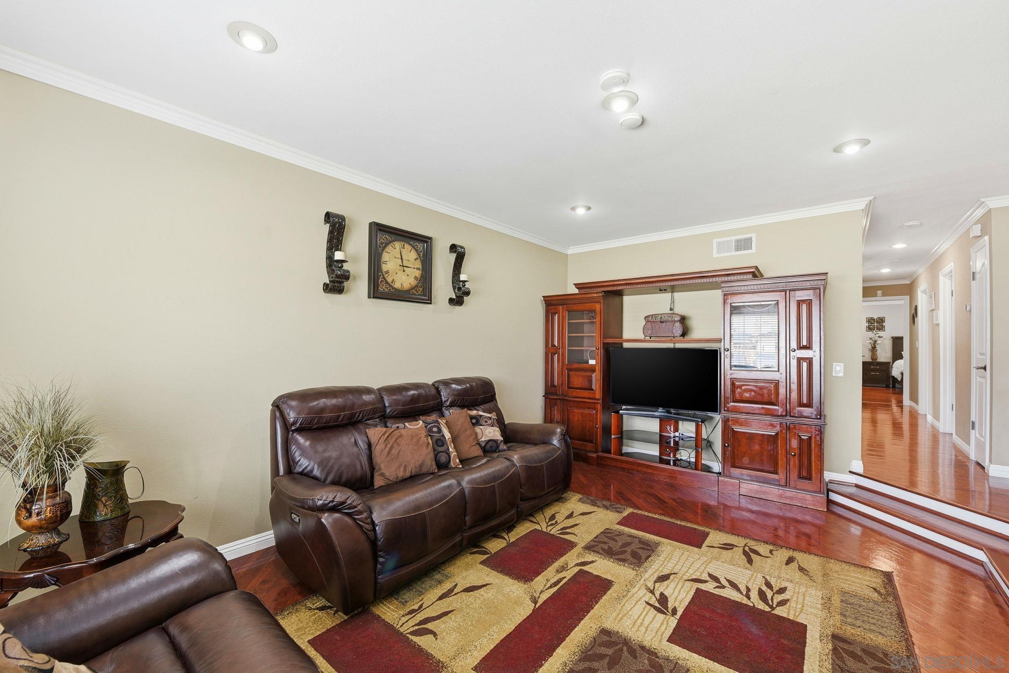 Detail Gallery Image 8 of 40 For 398  Calero Ave, San Jose,  CA 95123 - 4 Beds | 2 Baths