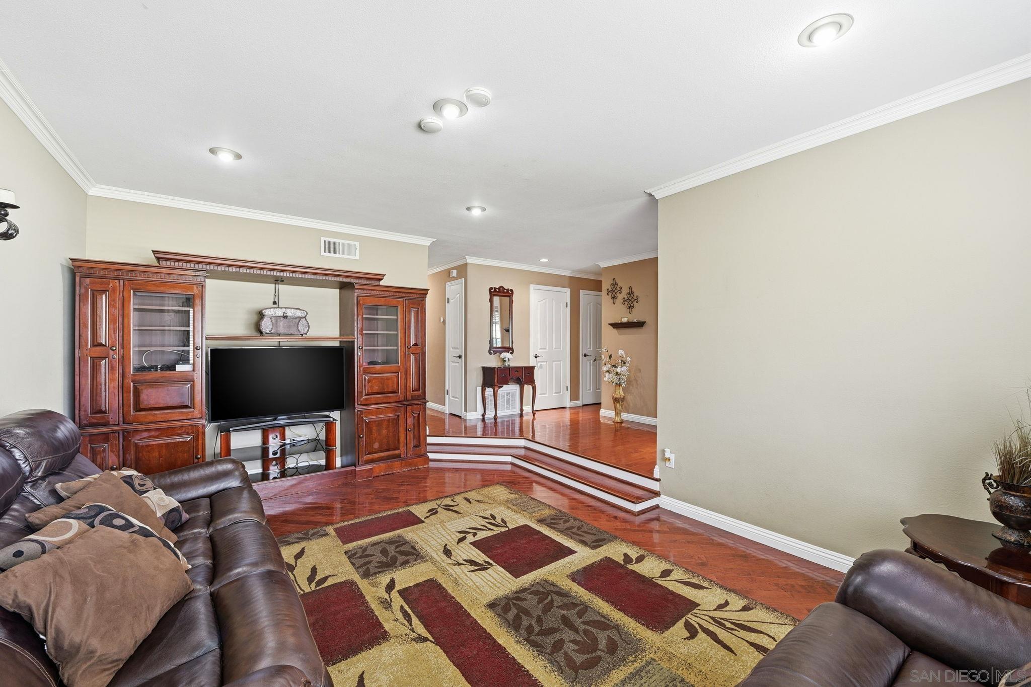 Detail Gallery Image 9 of 40 For 398  Calero Ave, San Jose,  CA 95123 - 4 Beds | 2 Baths