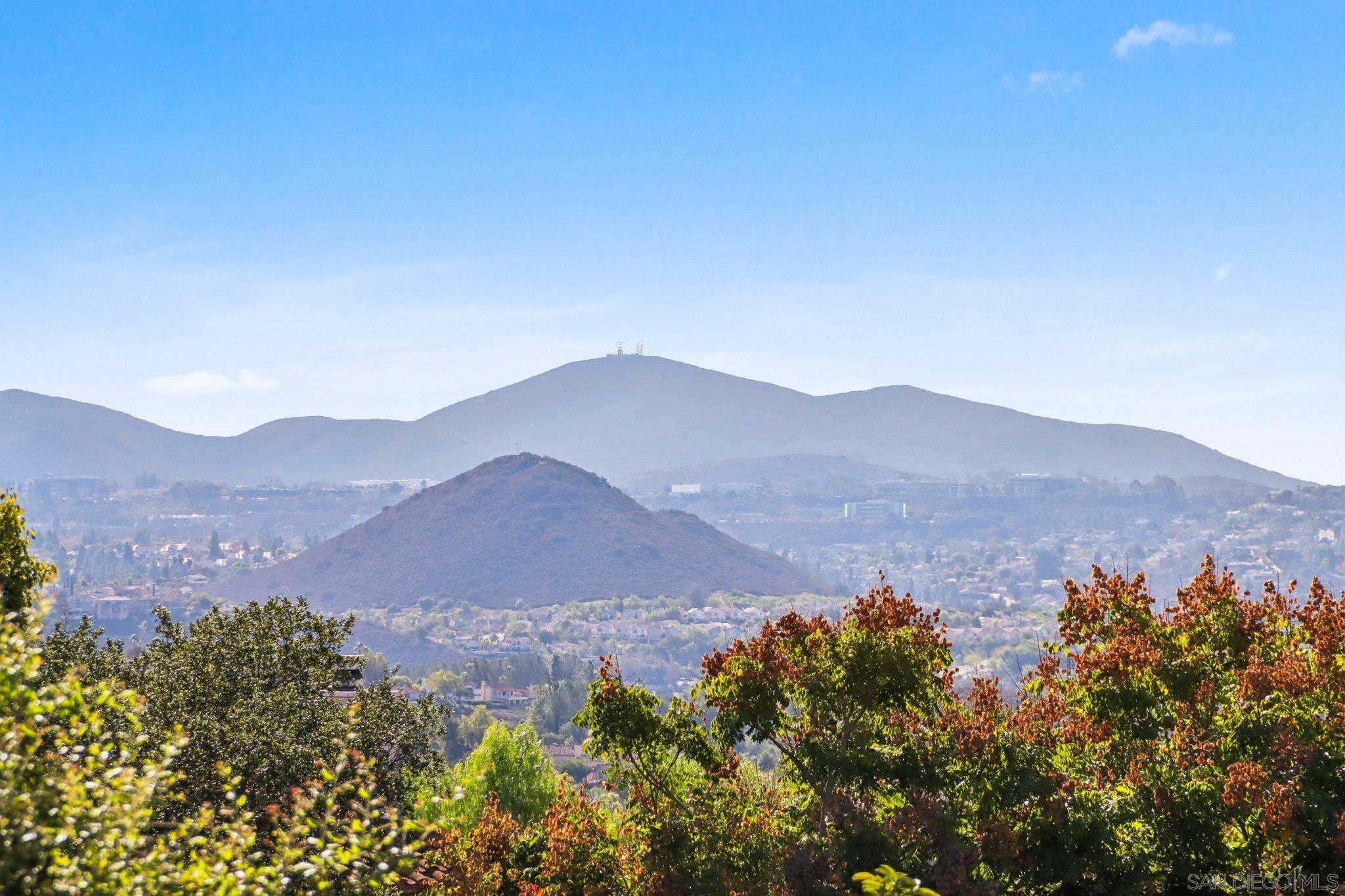 Detail Gallery Image 26 of 51 For 3015  Colley Ln, Escondido,  CA 92025 - 4 Beds | 4 Baths