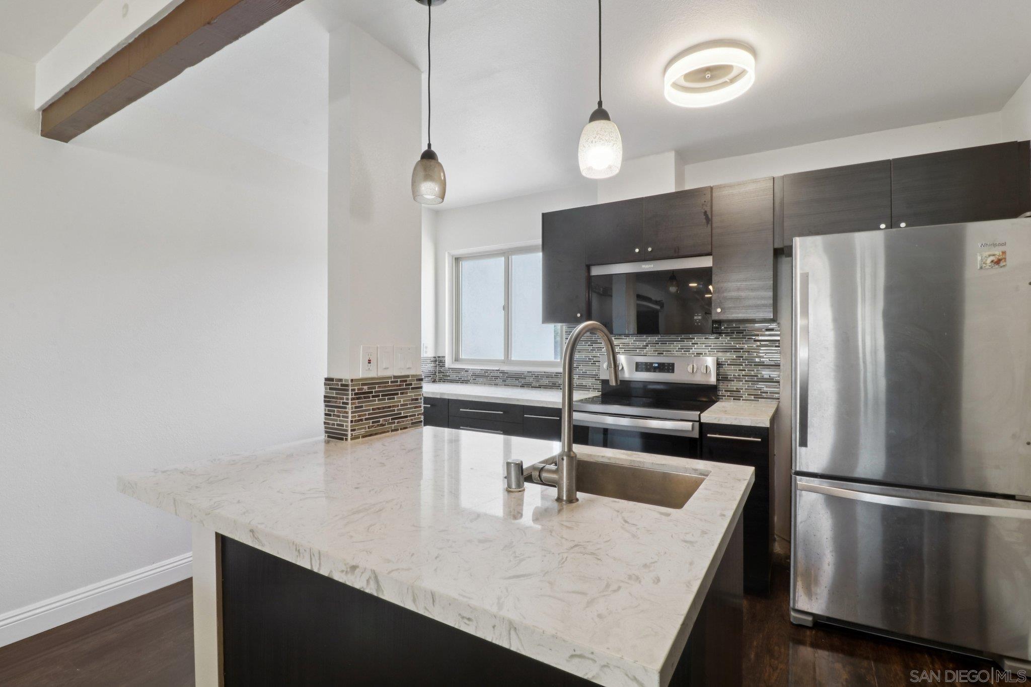 Detail Gallery Image 11 of 26 For 4186  Mount Alifan  #J,  San Diego,  CA 92111 - 2 Beds | 2 Baths