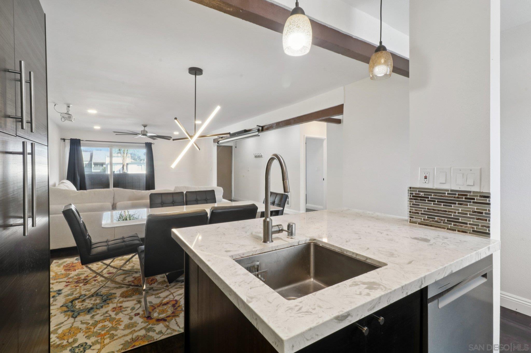 Detail Gallery Image 13 of 26 For 4186  Mount Alifan  #J,  San Diego,  CA 92111 - 2 Beds | 2 Baths