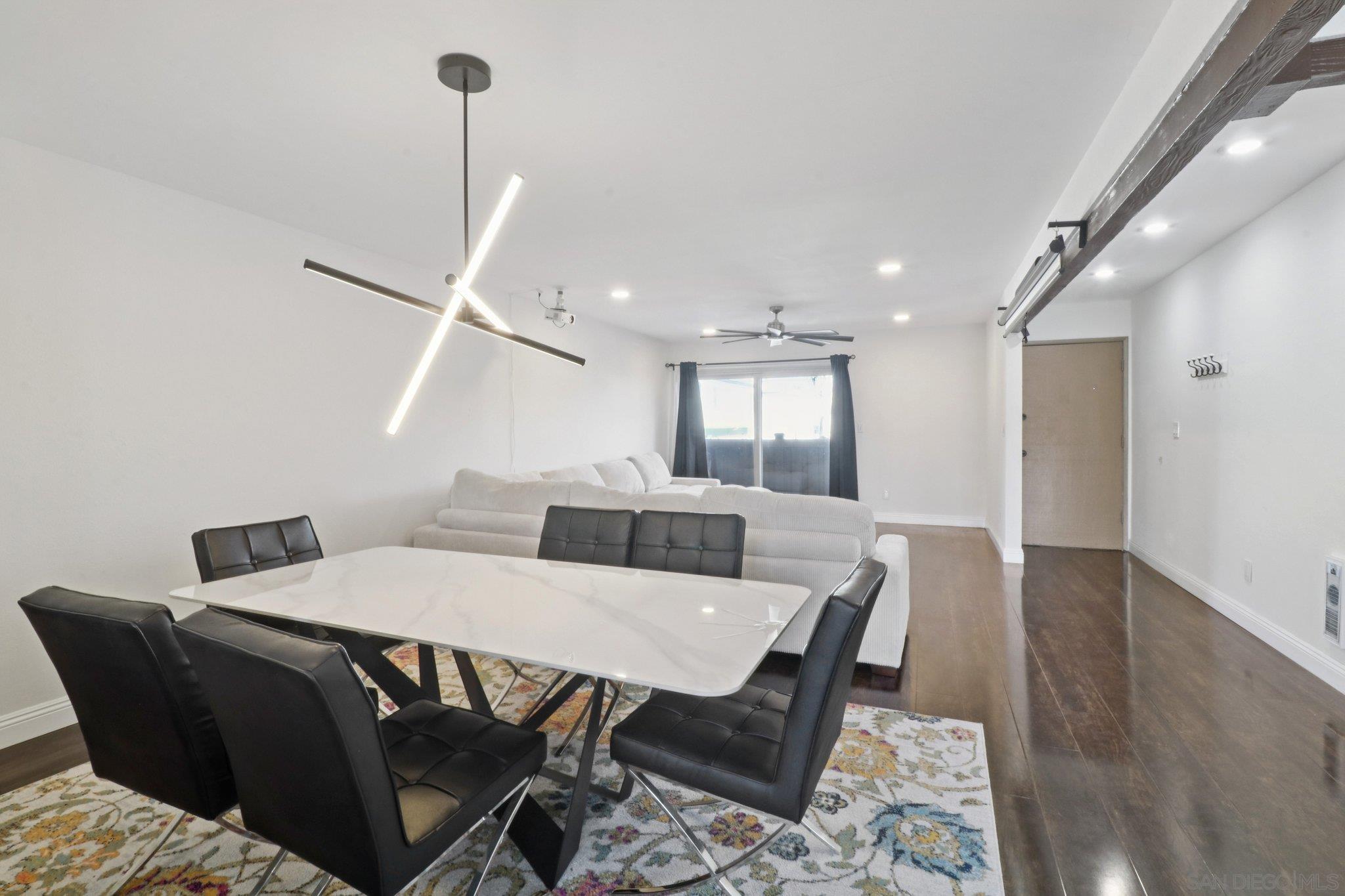 Detail Gallery Image 9 of 26 For 4186  Mount Alifan  #J,  San Diego,  CA 92111 - 2 Beds | 2 Baths