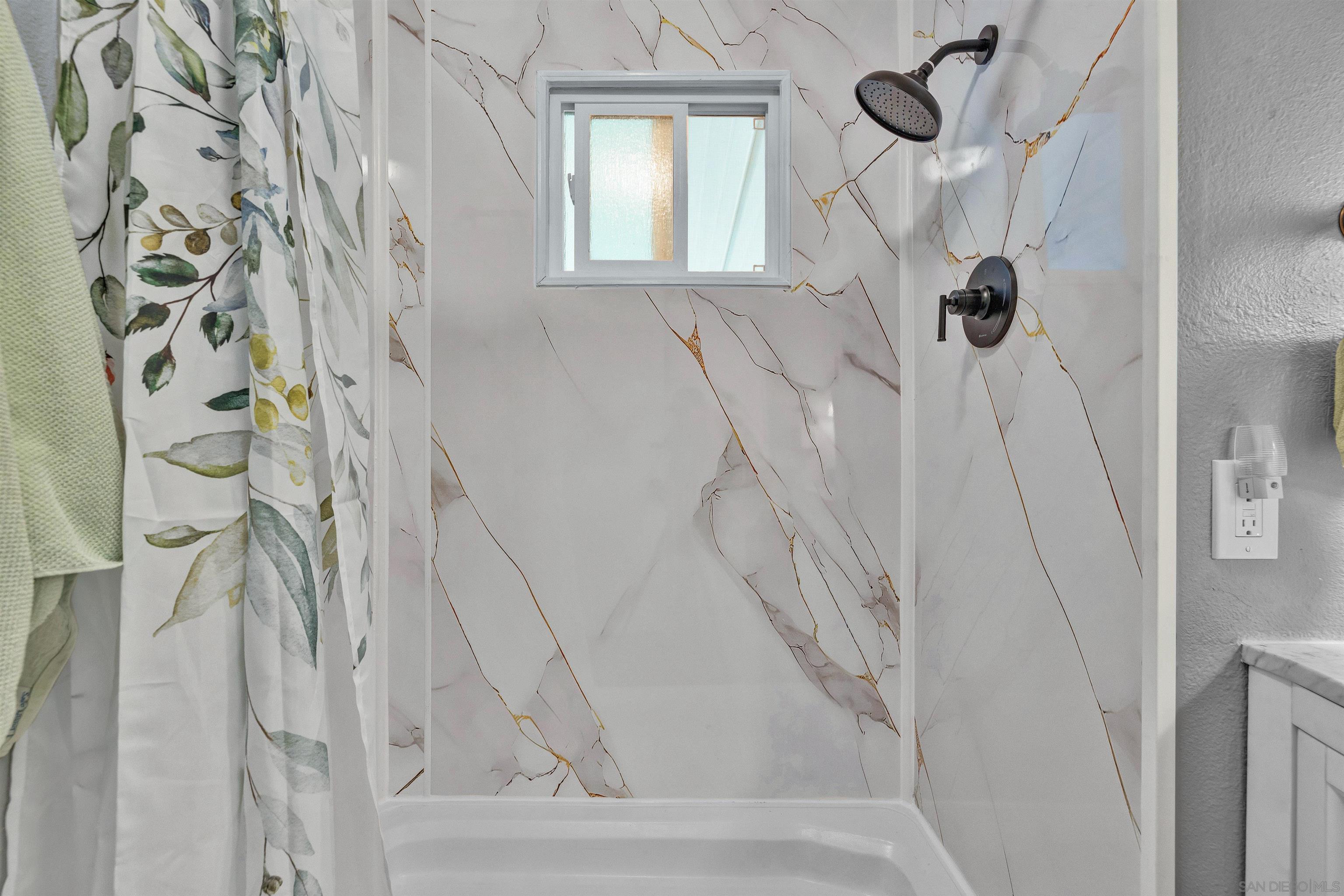 Detail Gallery Image 15 of 24 For 1351  Pepper Dr  62, El Cajon,  CA 92021 - 2 Beds | 2 Baths