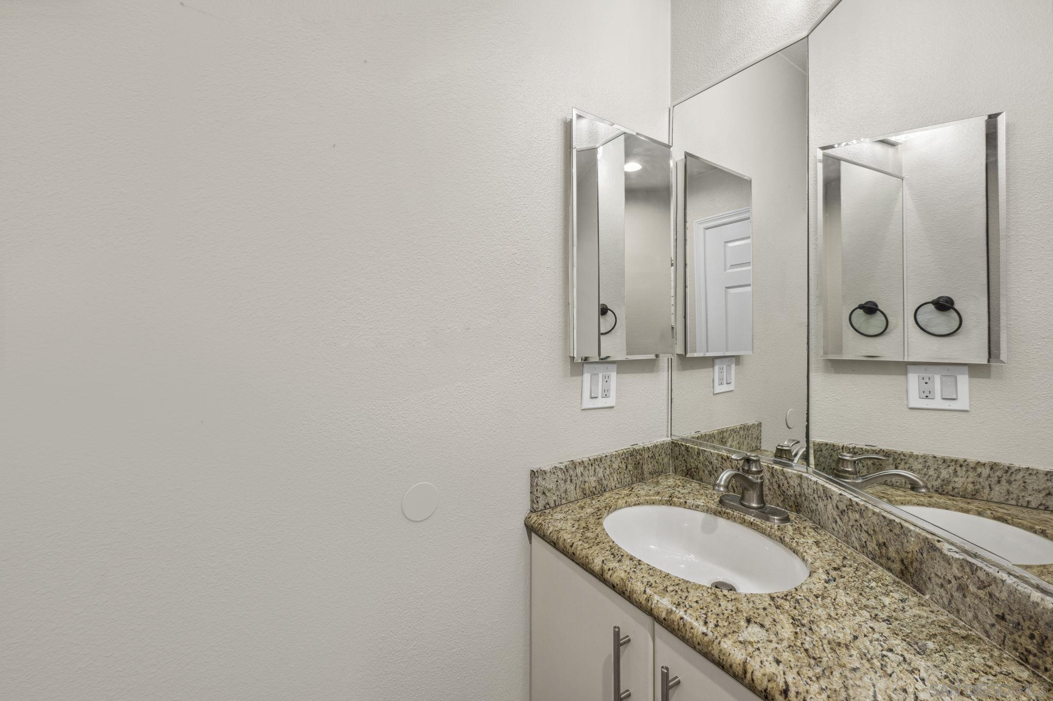 Detail Gallery Image 16 of 26 For 1400  Broadway  #1101,  San Diego,  CA 92101 - 2 Beds | 2 Baths