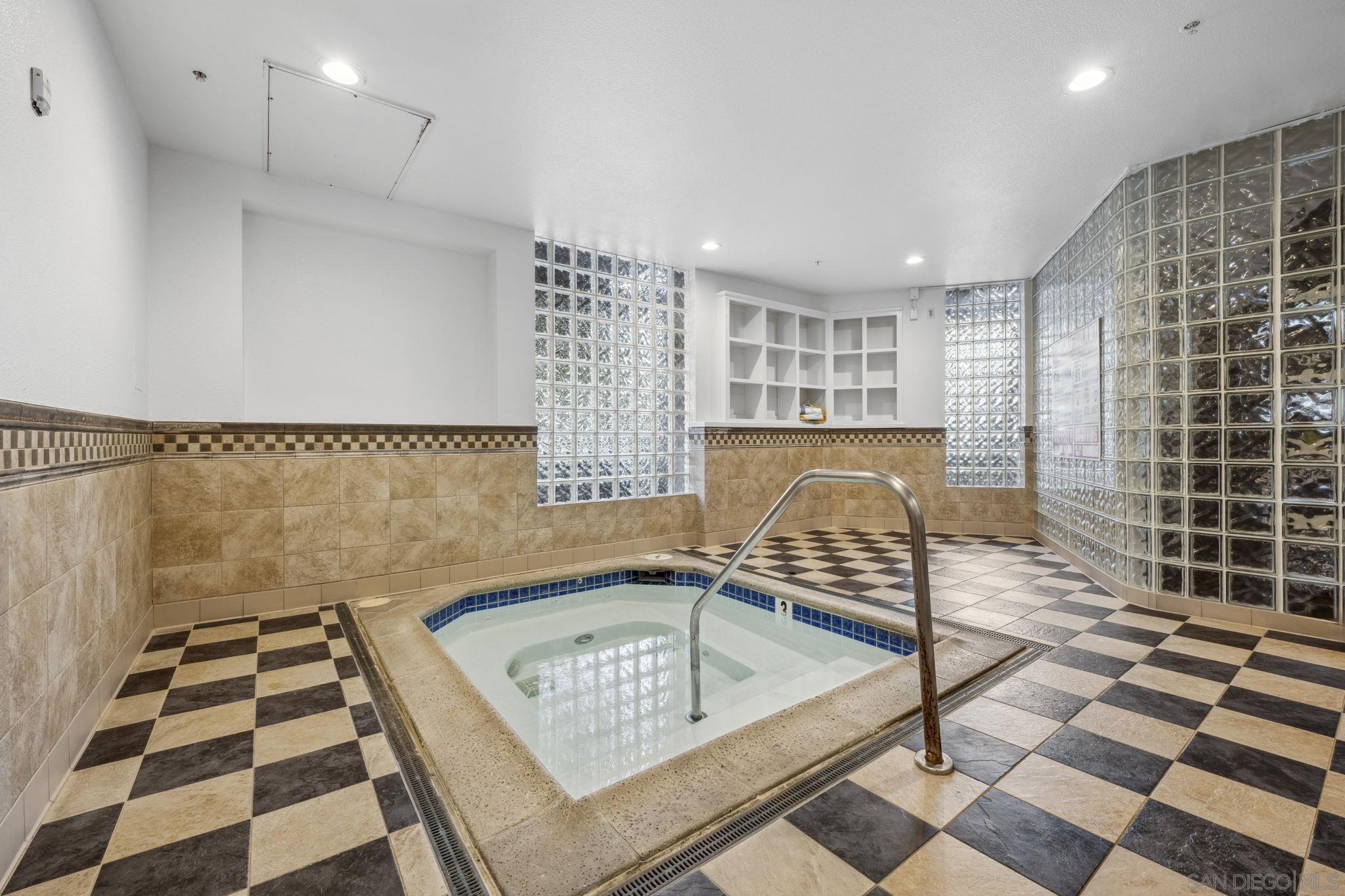 Detail Gallery Image 22 of 26 For 1400  Broadway  #1101,  San Diego,  CA 92101 - 2 Beds | 2 Baths